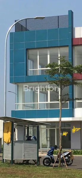 RUKO 3 LANTAI TERRACE 8 SUVARNA SUTERA