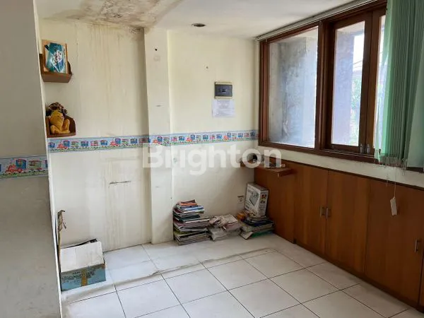 image RUKO STRATEGIS EX APOTEK DAN PRAKTEK DOKTER LOKASI DENPASAR (4)