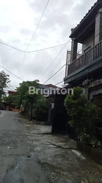 image RUMAH MODERN 2 LANTAI SIAP HUNI KAWASAN PADANG SAMBIAN (2)