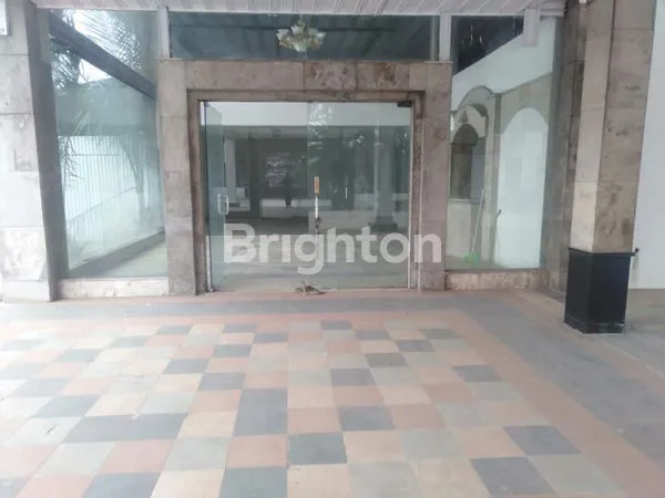 image GEDUNG KANTOR 5 LANTAI DI JALAN DAAN MOGOT, LOKASI STRATEGIS DAN PARKIRAN LUAS.. (3)
