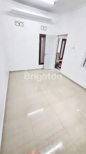 image RUMAH BARU RENOVASI SIAP HUNI 3 KT DI PERUMAHAN GRIYA MULTI JADI SANGGULAN (8)