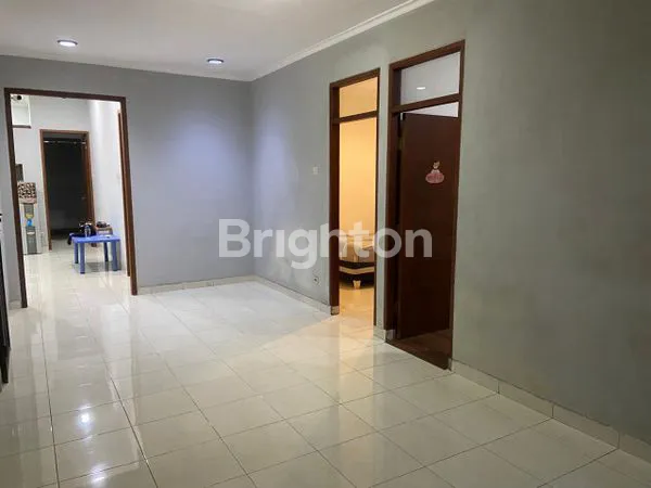 image RUMAH NUSALOKA BSD TANGERANG (5)