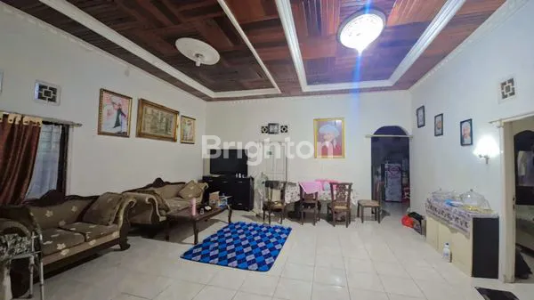 image RUMAH CANTIK DI TENGAH KOTA (3)