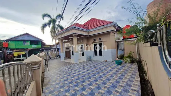 image RUMAH CANTIK DI TENGAH KOTA (1)