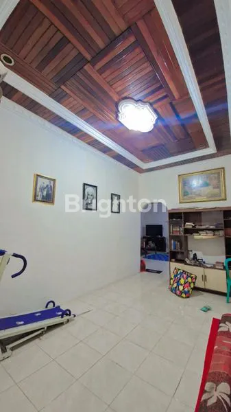 image RUMAH CANTIK DI TENGAH KOTA (7)