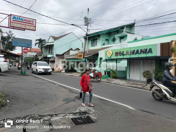 image RUKO STRATEGIS TENGAH KOTA SOLO DEPAN ALFAMART (2)