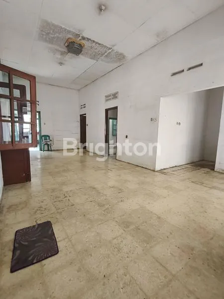 image RUMAH DENGAN LUASAN TANAH  800 AN  LOKASI KEDIRI KOTA (5)