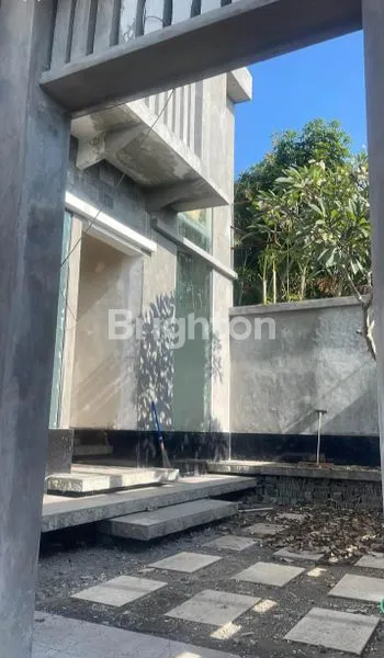 image BANGUNAN VILLA 2 LANTAI DENGAN 5 KAMAR TIDUR, KONDISI BANGUNAN SUDAH 85% (2)