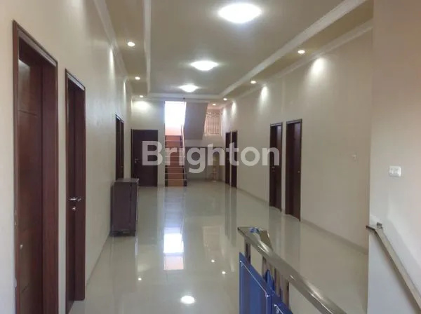 image RUMAH KOS MODERN MINIMALIS 16 PINTU LORONG KEJORA (2)