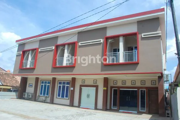RUMAH KOS MODERN MINIMALIS 16 PINTU LORONG KEJORA