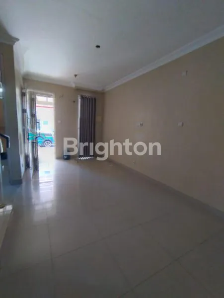 image RUMAH MINIMALIS SIAP HUNI EAST COAST PARK PAKUWON CITY (2)