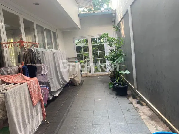 image RUMAH MEWAH 4+1 KT DI EMERALD VIEW BINTARO, TANGERANG SELATAN (5)