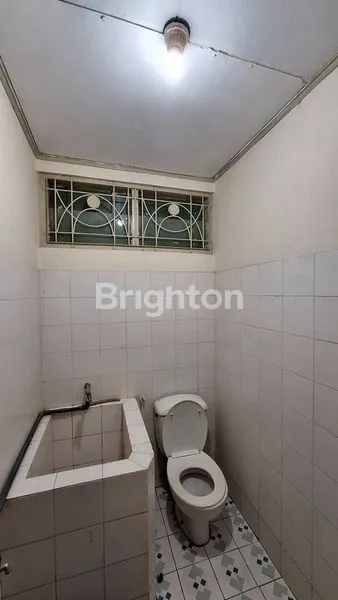 image RUMAH MEWAH SEMI-FURNISHED 3KT DI GRAHA SATELIT, GOWA (5)