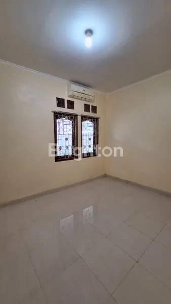 image RUMAH MEWAH SEMI-FURNISHED 3KT DI GRAHA SATELIT, GOWA (6)