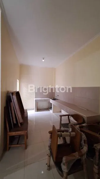 image RUMAH MEWAH SEMI-FURNISHED 3KT DI GRAHA SATELIT, GOWA (7)