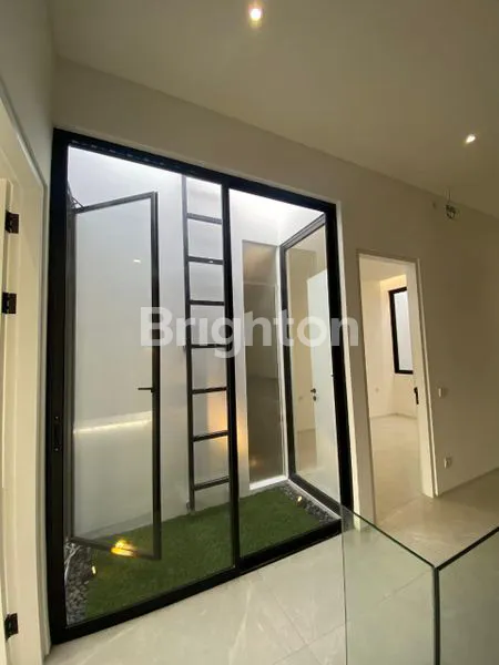 image SPESIAL PROMO IMLEK, RUMAH BARU GRESS MINIMALIS DI KUTISARI INDAH, DEKAT UK PETRA, AHMAD YANI, JEMURSARI, TENGGILIS MEJOYO, UBAYA, RUNGKUT INDUSTRI, WONOCOLO. (5)