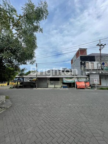 RUMAH KOST AREA GKB MANYAR GRESIK