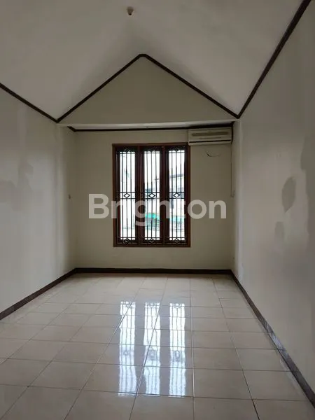image RUMAH SEWA 2 LANTAI DI TEBET TIMUR (3)