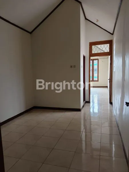 image RUMAH SEWA 2 LANTAI DI TEBET TIMUR (4)