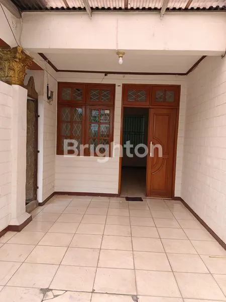 image RUMAH SEWA 2 LANTAI DI TEBET TIMUR (2)