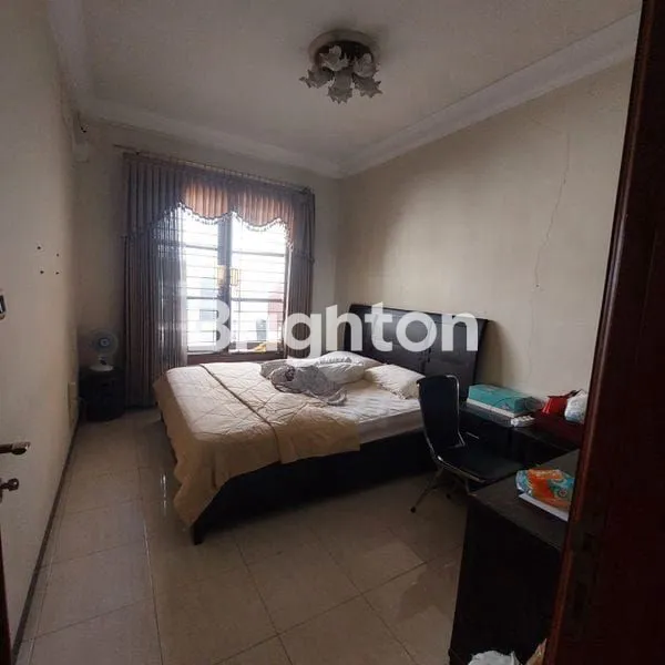 image RUMAH 2LT SIAP HUNI JEMURSARI REGENCY (4)