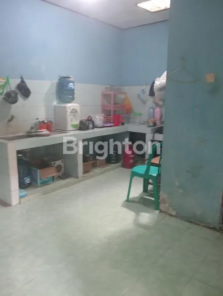 image RUMAH HALAMAN SANGAT LUAS COCOK UNTUK USAHA RENTAL MOBIL (3)