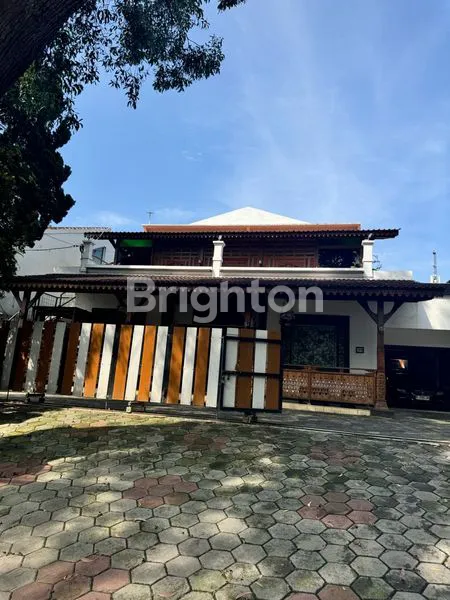 image RUMAH JOGLO DI SERSAN  BAJURI BANDUNG (2)