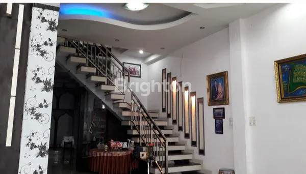 image RUMAH MEWAH DESAIN MINIMALIS CLASIK UMBAN SARI RUMBAI (3)