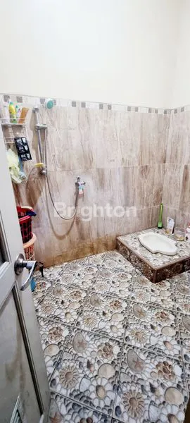 image RUMAH TIGA  LANTAI KAWASAN CILEDUG  (8)