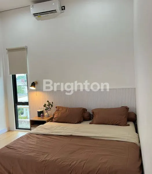 image RUMAH CANTIK & MODERN 2 LANTAI DI GRIYA KARAWACI FULL FURNISH (7)