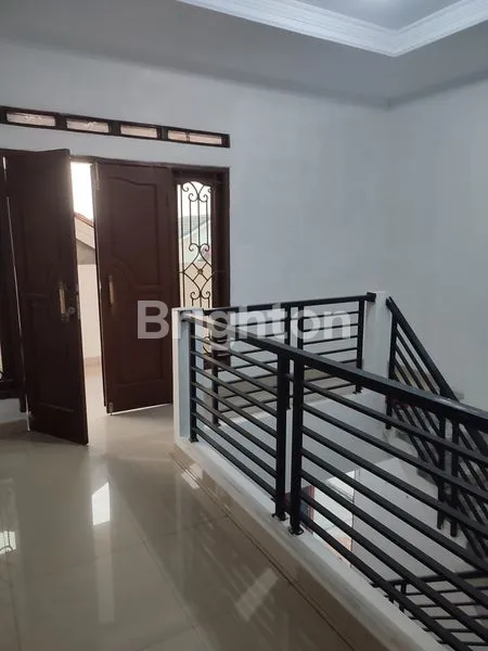 image RUMAH BESERTA 3 RUMAH KONTRAKAN DI JALAN BADODON (1)
