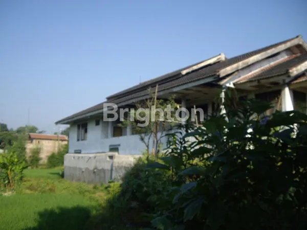 image BANGUNAN TANAH LUAS POSISI NOL JALAN DI PURWODADI (1)