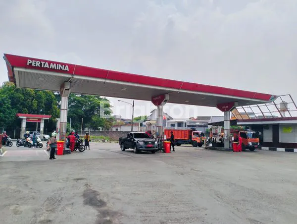 image DIJUAL. TANAH BESERTA SPBU DIATASNYA MASIH AKTIF (1)