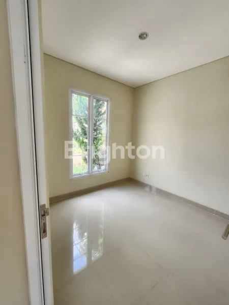 image RUMAH CANTIK SIAP HUNI DI SAMARA VILLAGE GADING SERPONG (7)