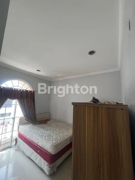 image RUMAH 2 LANTAI DI CLUSTER THE ROYAL 3 CIBUBUR COUNTRY (7)