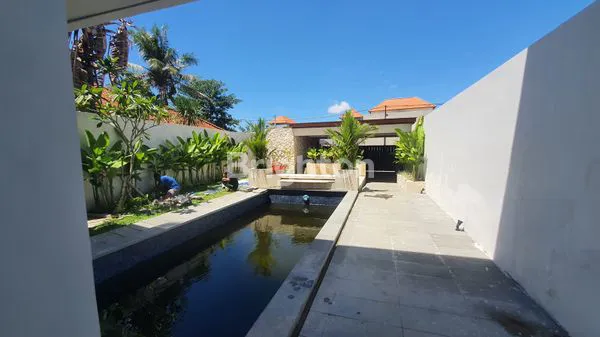 image LUXURIOUS MODERN LIVING VILLA AT SANUR KAUH. (5)
