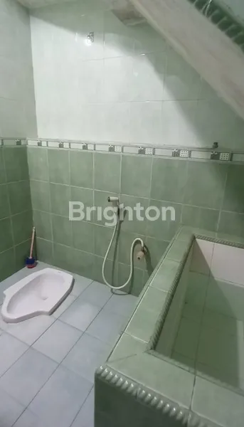 image RUMAH SIAP HUNI 3 LANTAI DI TANJUNG DUREN JAKARTA BARAT ROW JALAN 2 MOBIL (5)