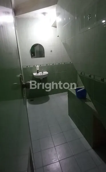 image RUMAH SIAP HUNI 3 LANTAI DI TANJUNG DUREN JAKARTA BARAT ROW JALAN 2 MOBIL (6)