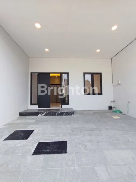 image RUMAH BARU MINIMALIS MULYOSARI TENGAH DEKAT PAKUWON CITY DAN KAMPUS ITS (2)