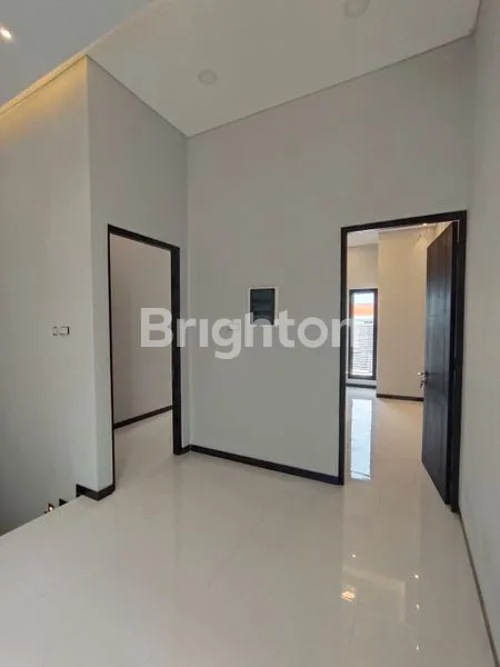 image RUMAH BARU MINIMALIS MULYOSARI TENGAH DEKAT PAKUWON CITY DAN KAMPUS ITS (7)