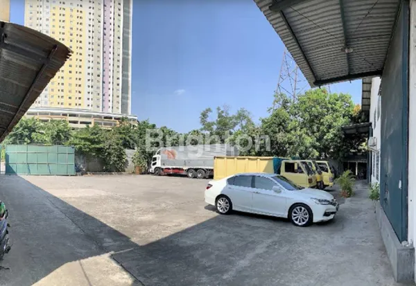 image GUDANG SIAP PAKAI LOKASI STRATEGIS HANYA 7 KM KE PELABUHAN TANJUNG PRIOK (3)