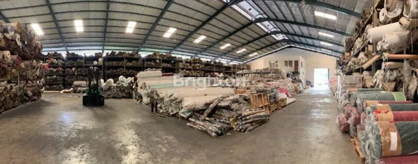 image GUDANG SIAP PAKAI LOKASI STRATEGIS HANYA 7 KM KE PELABUHAN TANJUNG PRIOK (8)