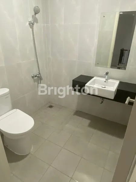 image RUMAH CANTIK SIAP HUNI DEKAT BANDARA (5)