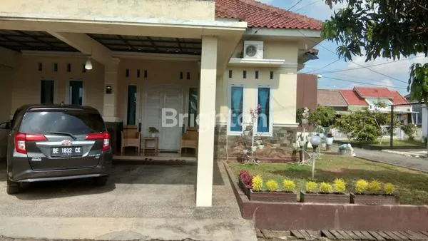 image RUMAH SECONDARY DEKAT KAMPUS UIN DAN PERMATA BIRU (1)