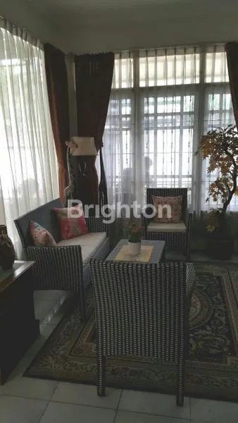 image RUMAH UNTUK KANTOR DI JALAN TANJUNG BARAT (3)