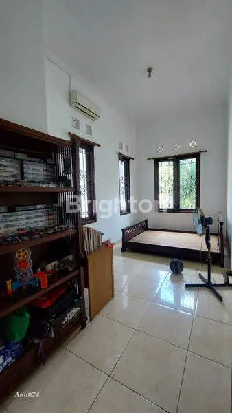 image HARGA TURUN JUAL RUMAH MODERN 2 LANTAI SIAP HUNI DI RADAR AURI CIMANGGIS DEPOK DEKAT CIBUBUR (3)