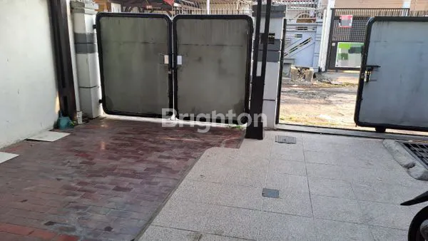 image RUMAH DI DARMO HARAPAN UTARA (2)