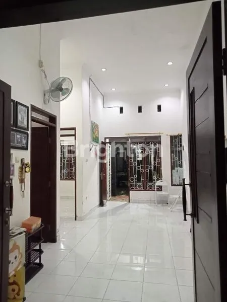 image RUMAH SEMI FURNISH DILINGKUNGAN PERUMAHAN CLUSTER, UNGARAN BARAT - UNGARAN (2)