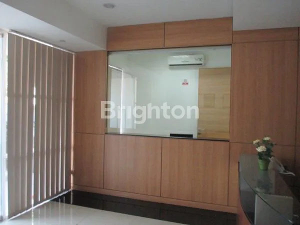 image DIJUAL KANTOR RUKO GANDENG 4 LANTAI FURNISHED DI JALAN ENDE TANJUNG PRIOK JAKARTA UTARA (2)