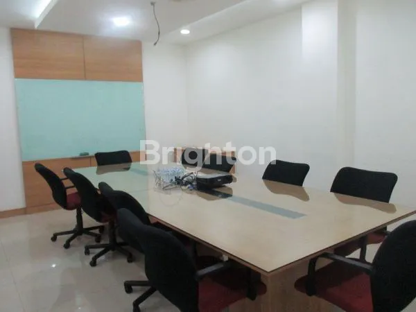 image DIJUAL KANTOR RUKO GANDENG 4 LANTAI FURNISHED DI JALAN ENDE TANJUNG PRIOK JAKARTA UTARA (3)